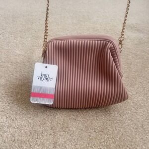 NWT Bon Voyage Pleated Crossbody Bag Chain Strap‎ Evening Party Clutch Purse